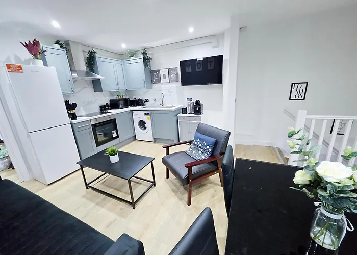 Gdy2 - The Green Dragon Apartment